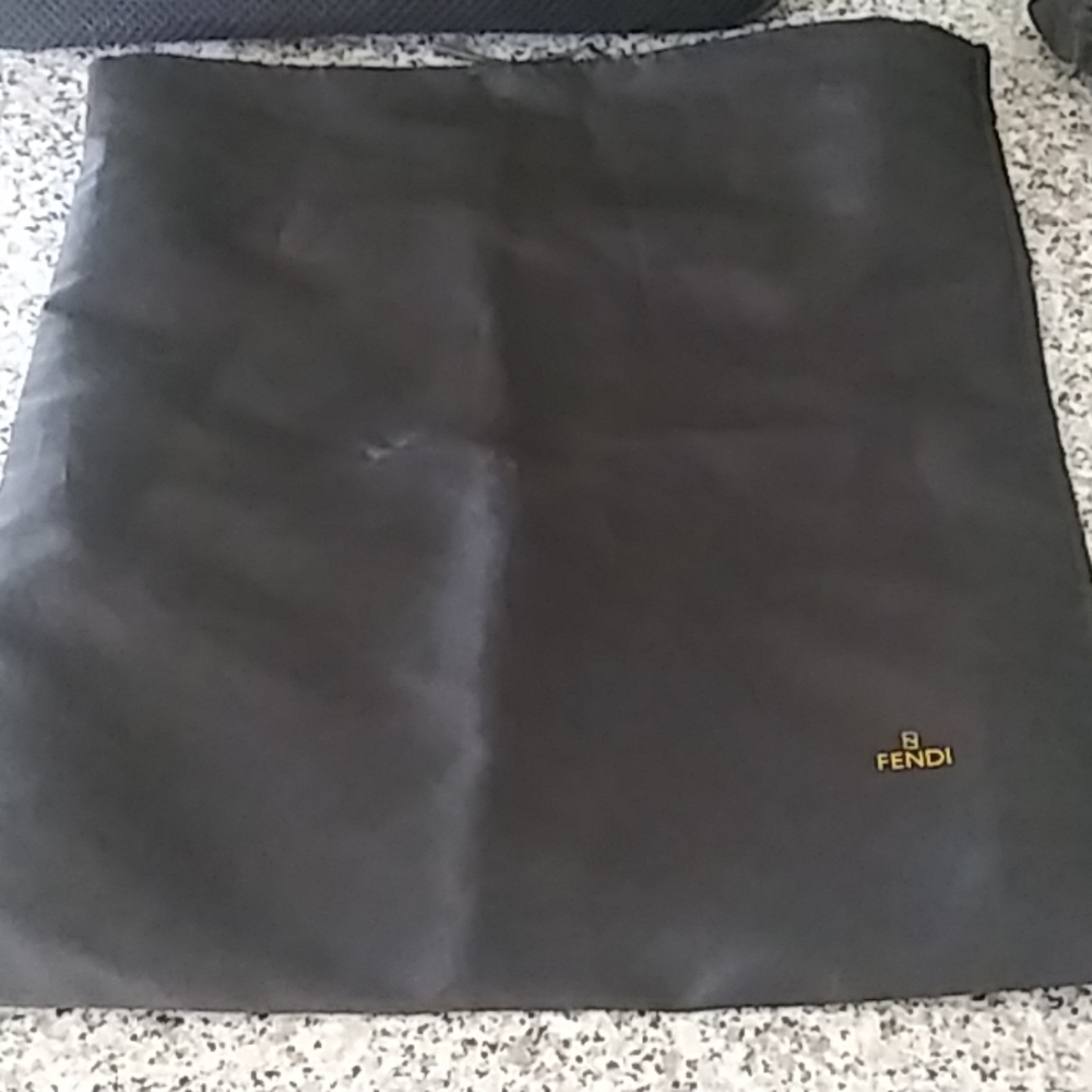 ❌SOLD❌💯FENDI Tote. GUC 8/10. - Picture 8 of 8